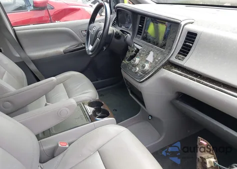 2016 Toyota Sienna Xle 8 Passenger from USA, damaged, VIN 5TDYK3DC5GS707637